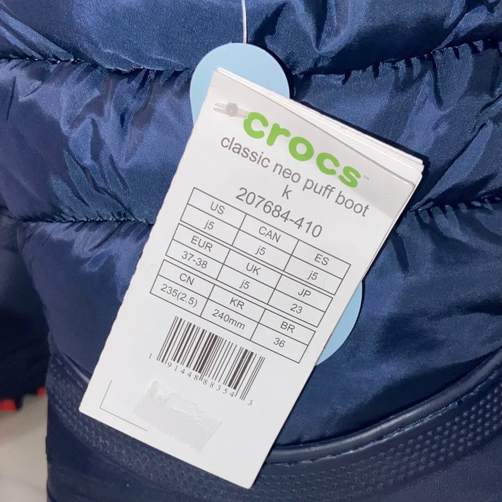 CROCS Classic Neo Puff Boots Kids Navy and Red Snow Boots two sizes available